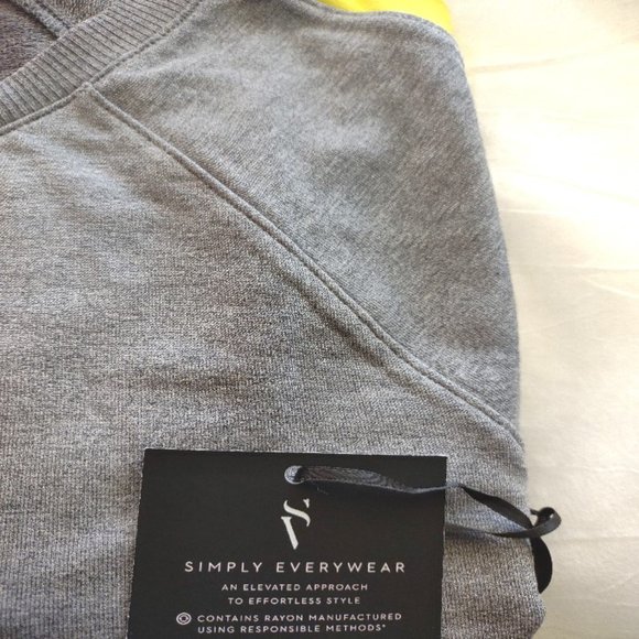 NWT Simply Vera Vera Wang Ruched Sweatshirt/ Loungewear 😘 - Picture 4 of 7